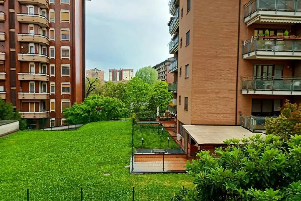Πανσιόν Bright & Cozy Room With Balcony Μιλάνο Ιταλία